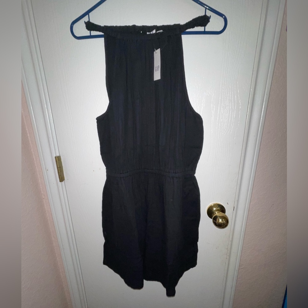 Women’s Gap Black Gauze Halter Romper Black Size Small NWT - Picture 3 of 12